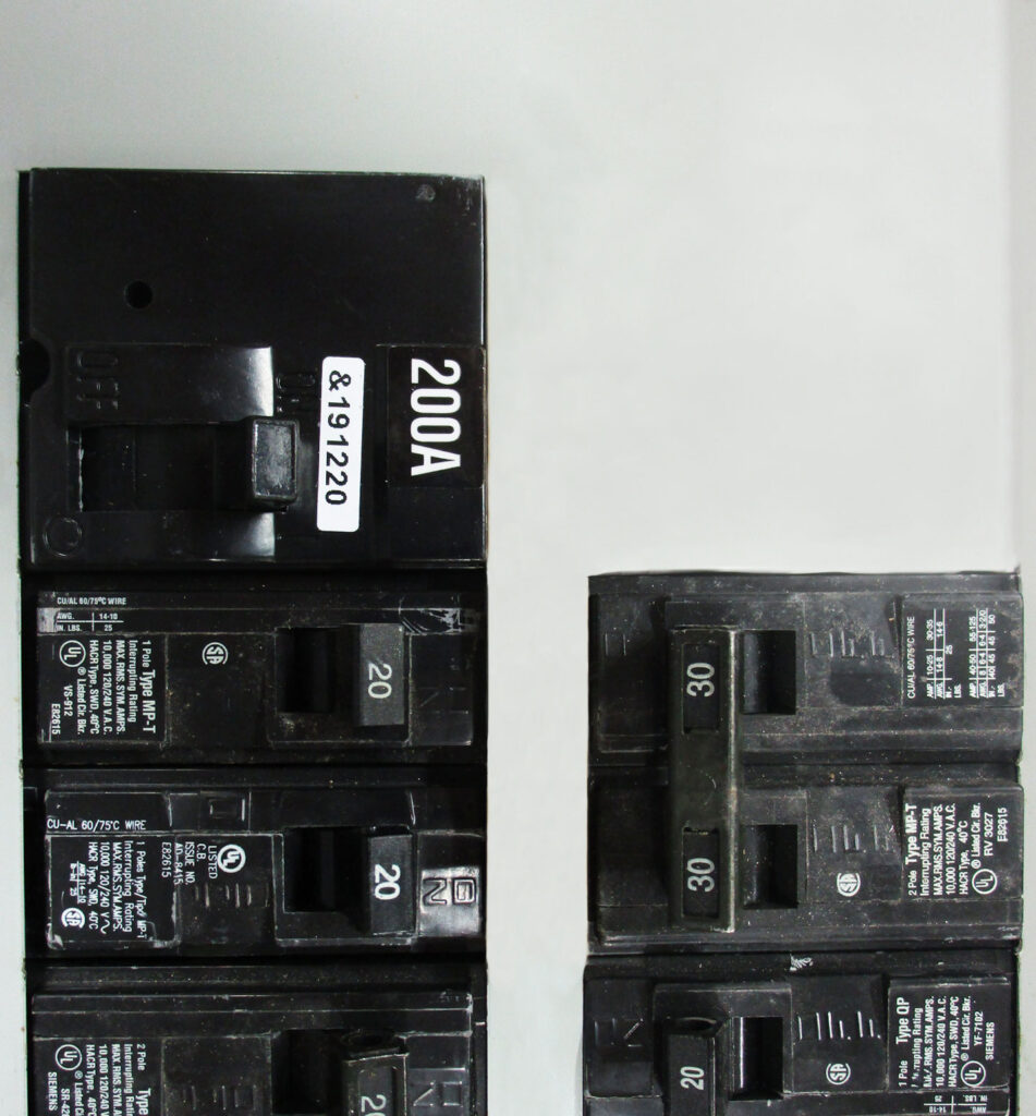 Generator Interlock Kit Left Siemens Left column Main 150200 Amp